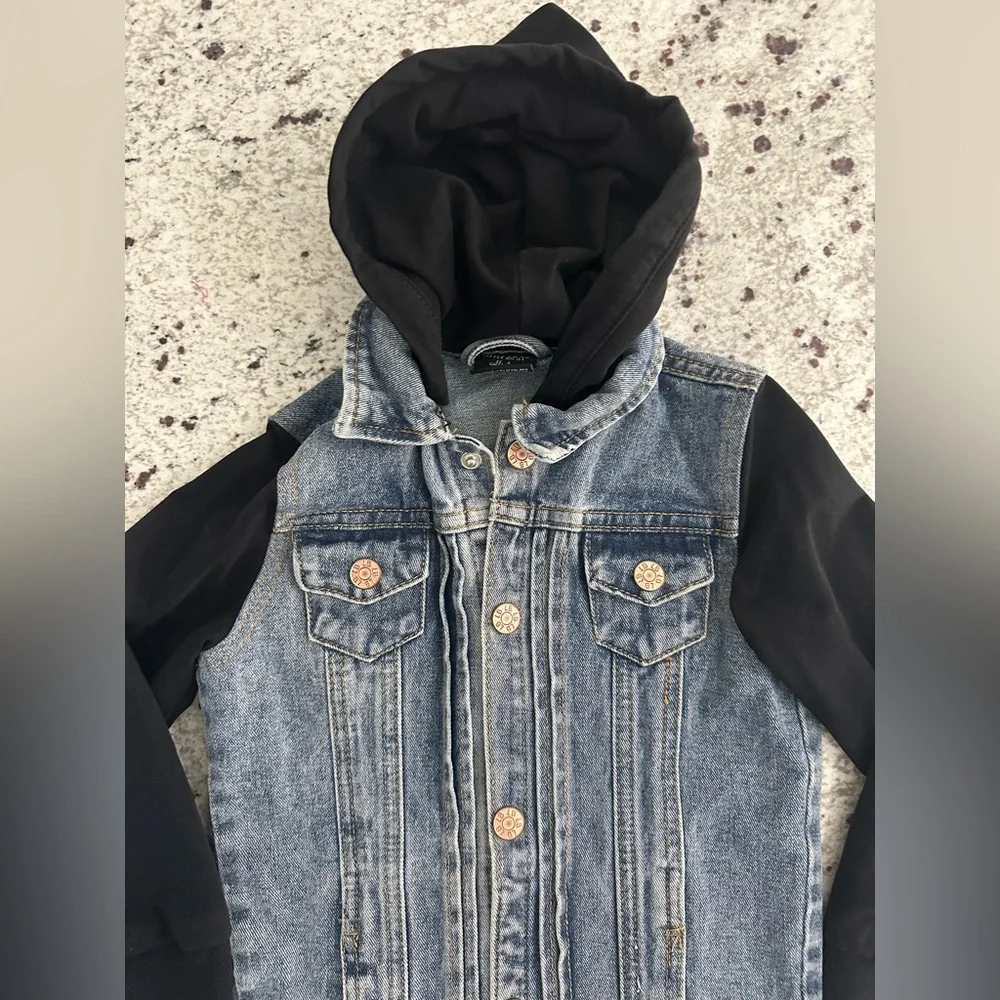 Little bipsy hooded‎ denim jacket 3t-4t